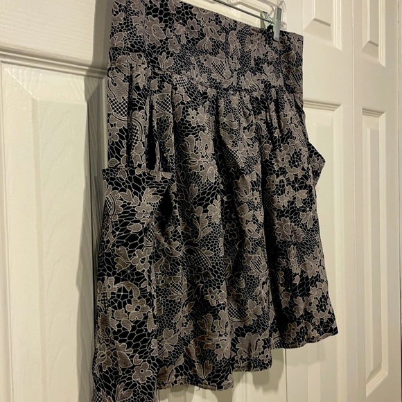 Flowy Navy floral skirt M - Picture 1 of 9